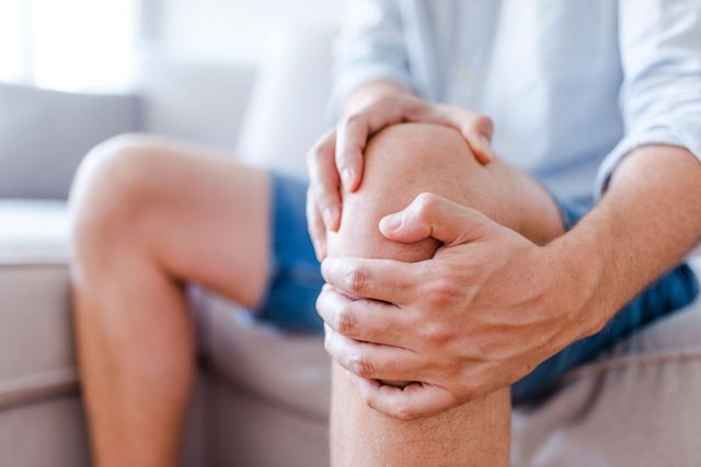 Common Medical Conditions Associated with Knee Pain