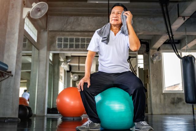 The Role of Hydration and Nutrition in Reducing Muscle Cramps and Spasms