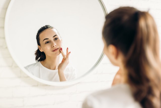 Managing Acne Breakouts: Exploring Dermatologist-Recommended Treatment Solutions
